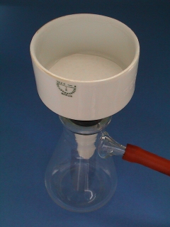 Büchnertrichter mit Saugflasche.jpg