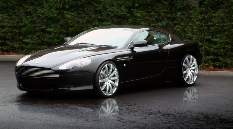 Datei:Loder1899 Kahn Design 2006 Aston Martin DB9.jpg